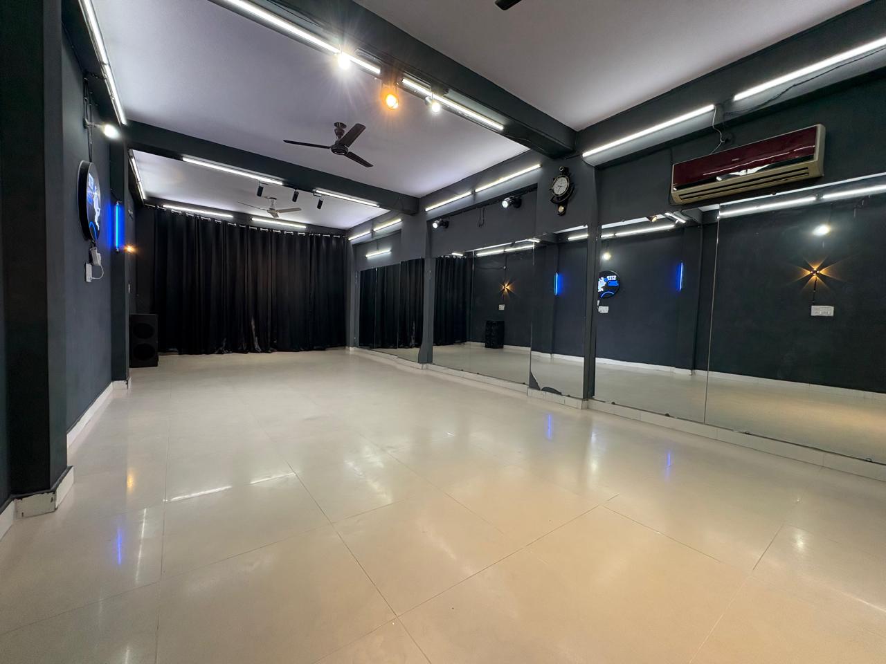 Studio 10